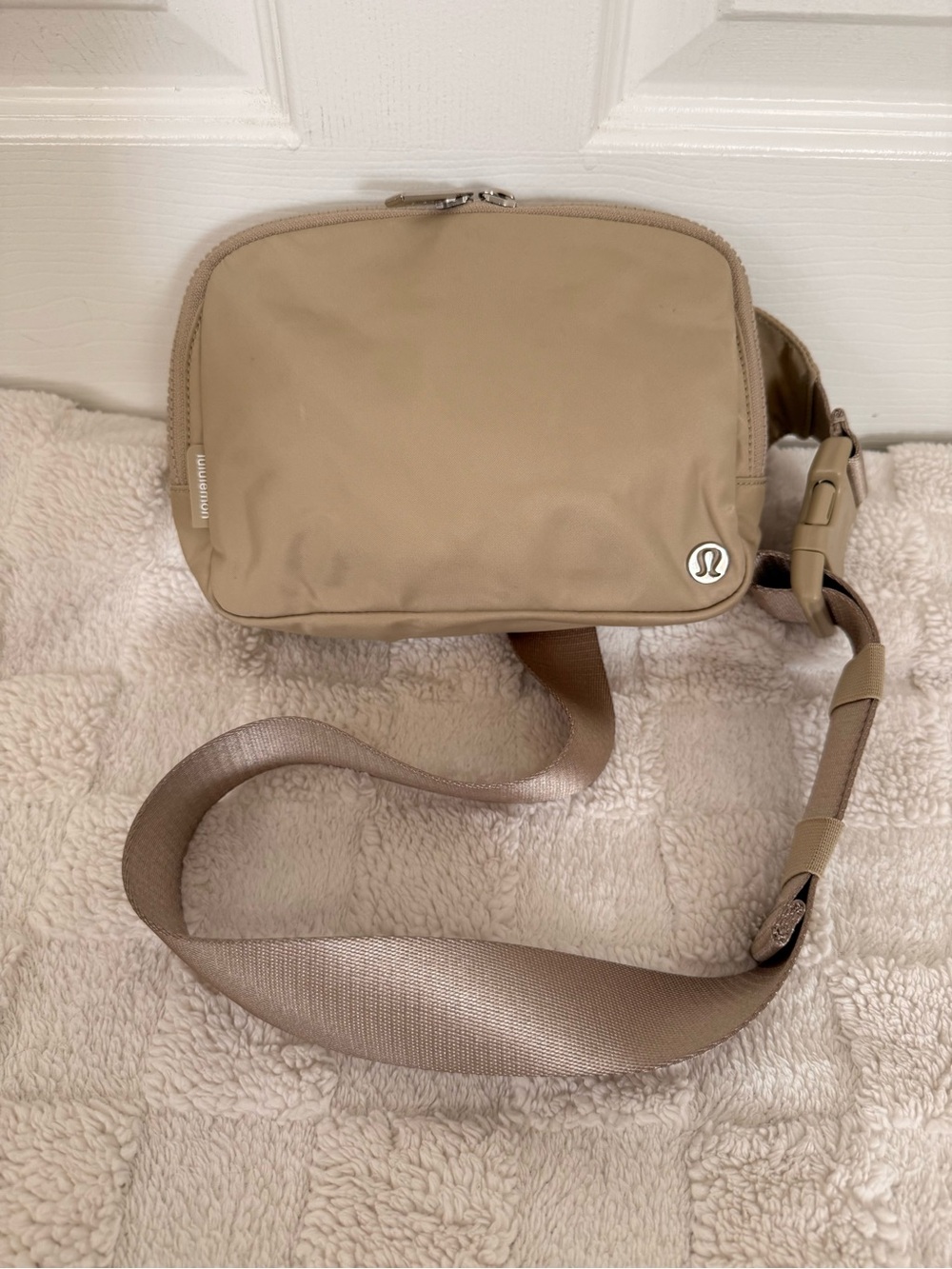 lululemon Athletica Beige Crossbody Bag 2L
